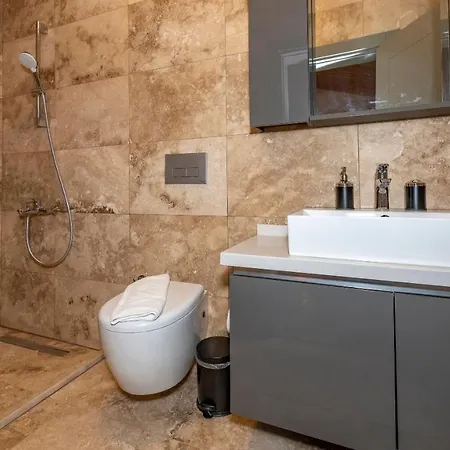Villa Arzu - 3 Bedroom In Kayakoey Oeluedeniz